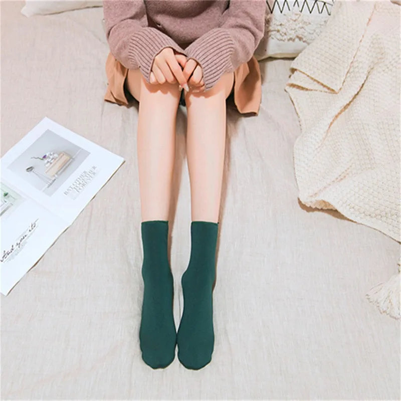 4 Pairs Winter Warm Solid Women Socks Elastic Comfortable Thick Thermal Socks Female Black Seamless Snow Sock Velvet Low Socks