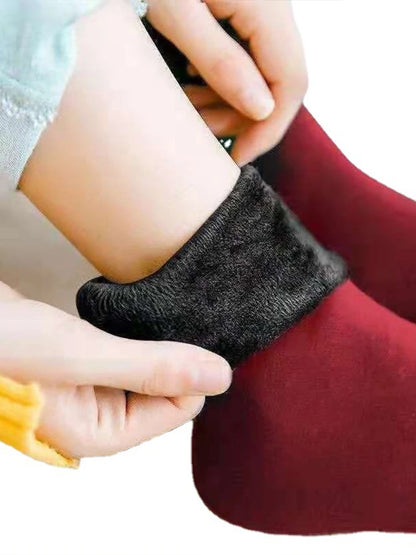 4 Pairs Winter Warm Solid Women Socks Elastic Comfortable Thick Thermal Socks Female Black Seamless Snow Sock Velvet Low Socks