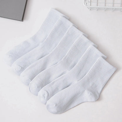 6 Pairs Middle Tube Socks For Men And Women Solid Colour In White and Black Fashion Sweat Absorption Breathable and Casual