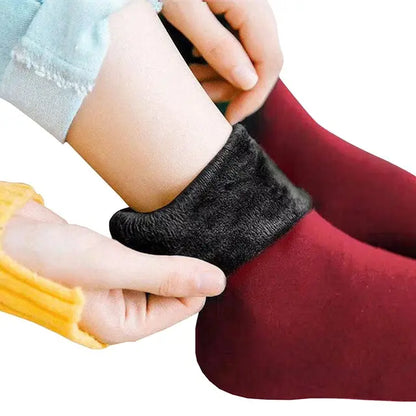 4 Pairs Winter Warm Solid Women Socks Elastic Comfortable Thick Thermal Socks Female Black Seamless Snow Sock Velvet Low Socks